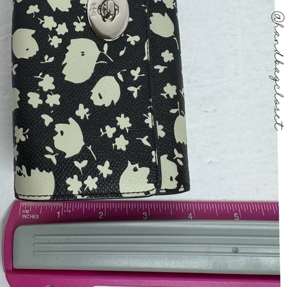 Coach Black and White Floral Key Holder - Picture 12 of 12